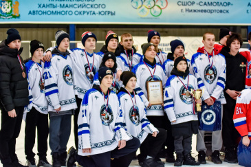 Андрей Осадчук помог хоккеистам Спортивной школы Советского района