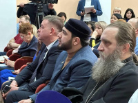 Окружной депутат Андрей Осадчук принял участие во встречах губернатора Югры с жителями Советского района